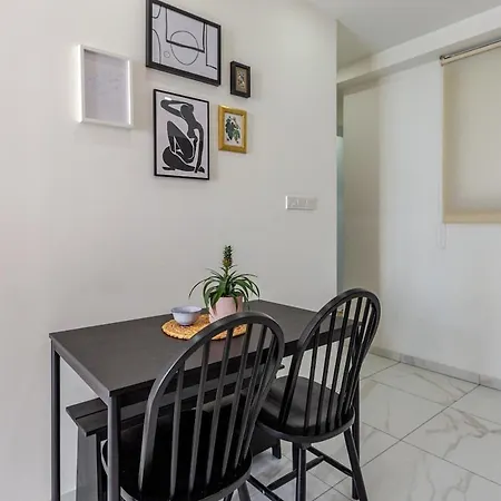 Lejlighed Location In 100m From The