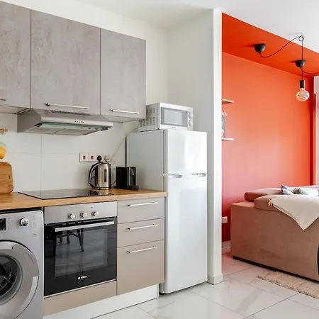 Location In 100m From The Appartement *