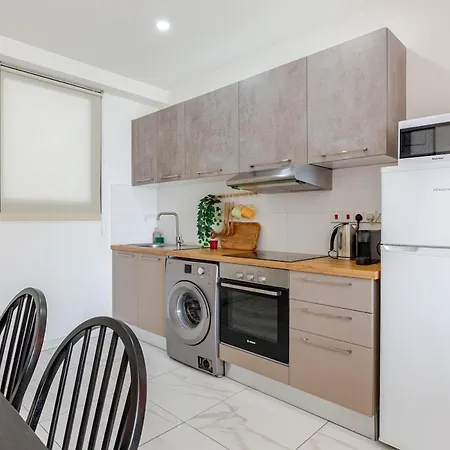 Appartement Location In 100m From The