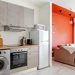 Location In 100m From The Apartment *