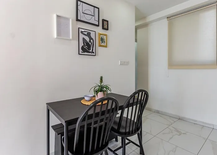 Lägenhet Location In 100m From The